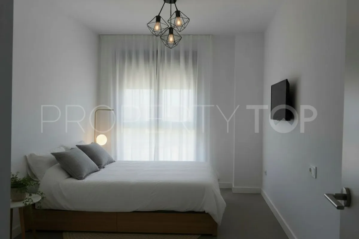 Apartamento en venta con 2 dormitorios en Estepona