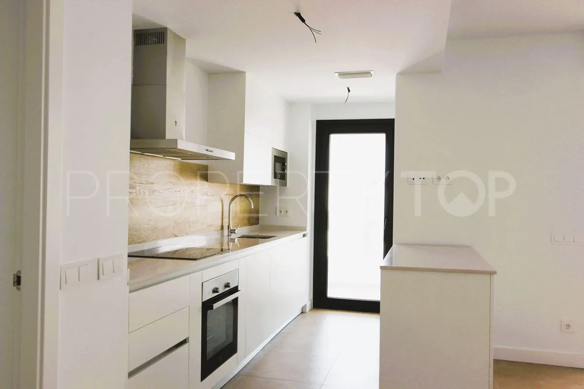 Apartamento en venta con 2 dormitorios en Estepona
