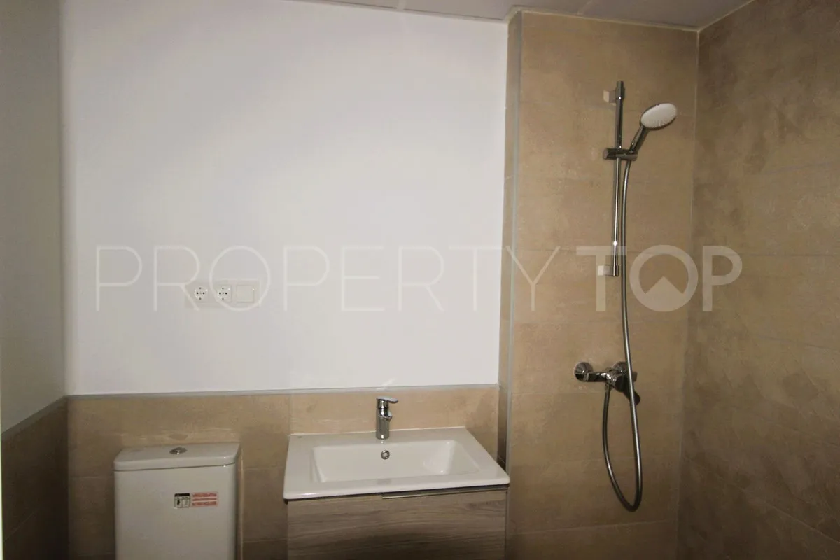 Apartamento en venta con 2 dormitorios en Estepona