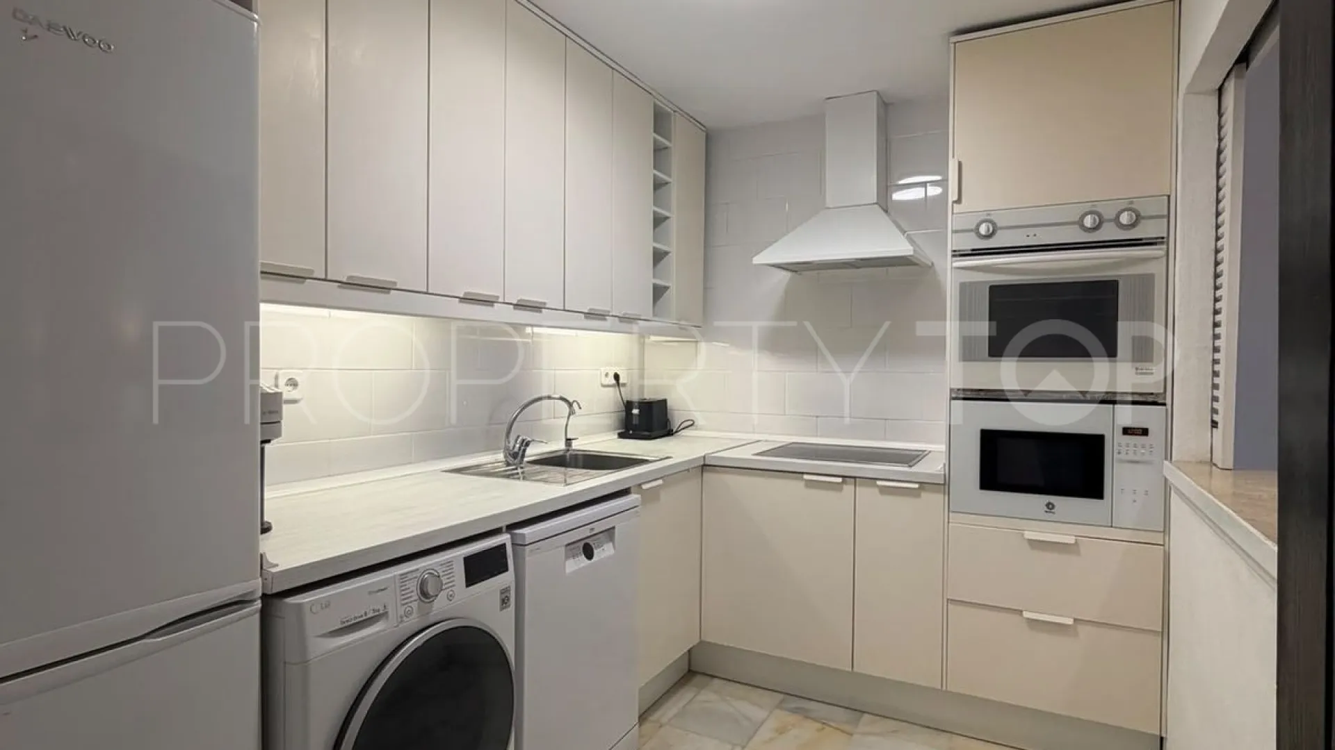 Comprar apartamento en Marbella - Puerto Banus