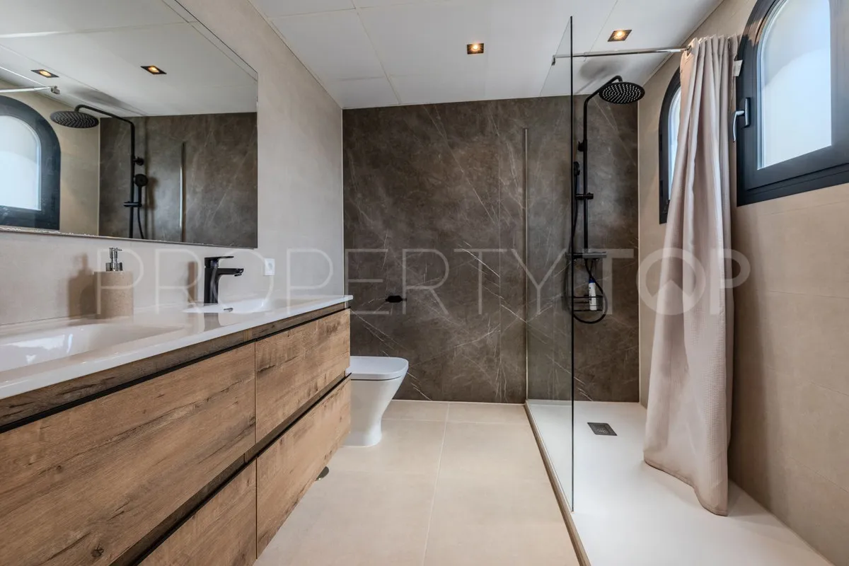 3 bedrooms Estepona town house for sale