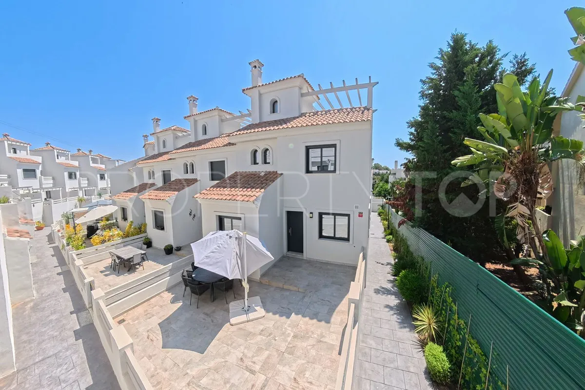 3 bedrooms Estepona town house for sale