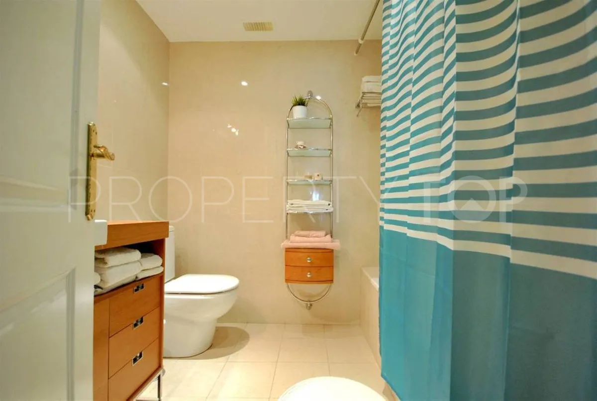 Se vende apartamento planta baja en Aloha