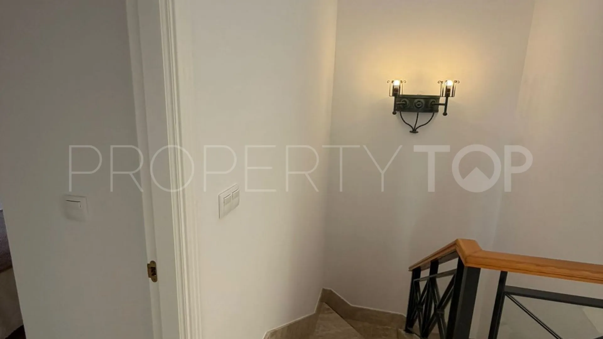 Buy town house in Marbella City