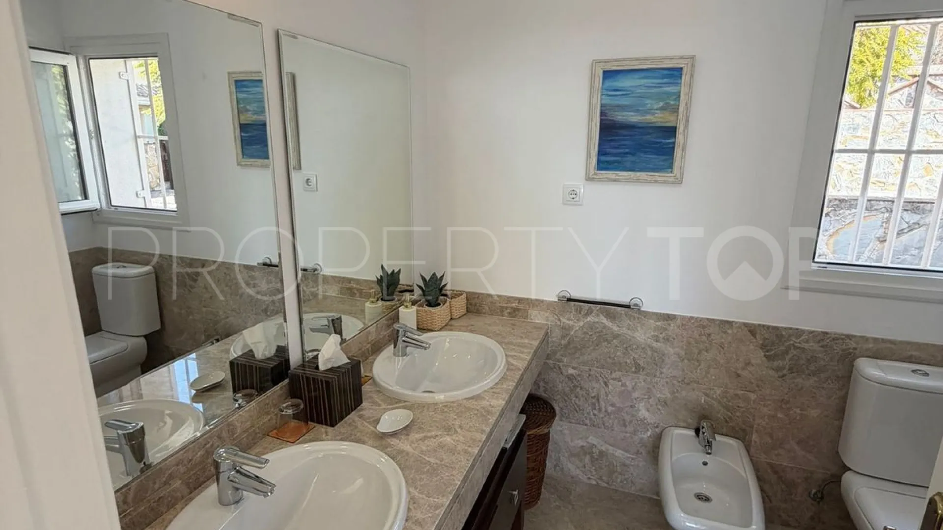 Buy town house in Marbella City