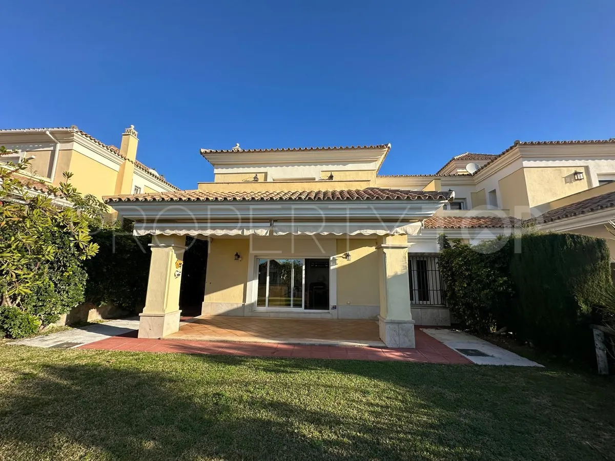 Buy town house in Marbella City