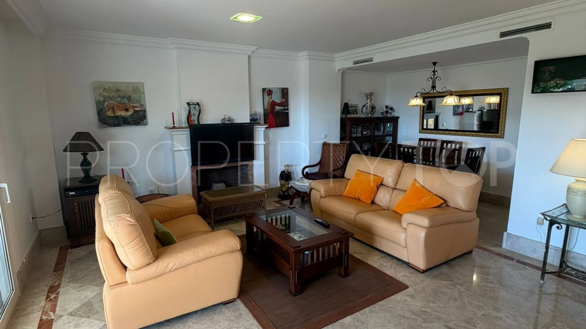 Buy town house in Marbella City