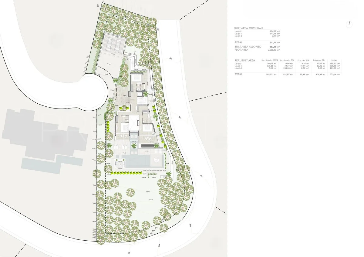 Plot for sale in Benahavis with 5 bedrooms