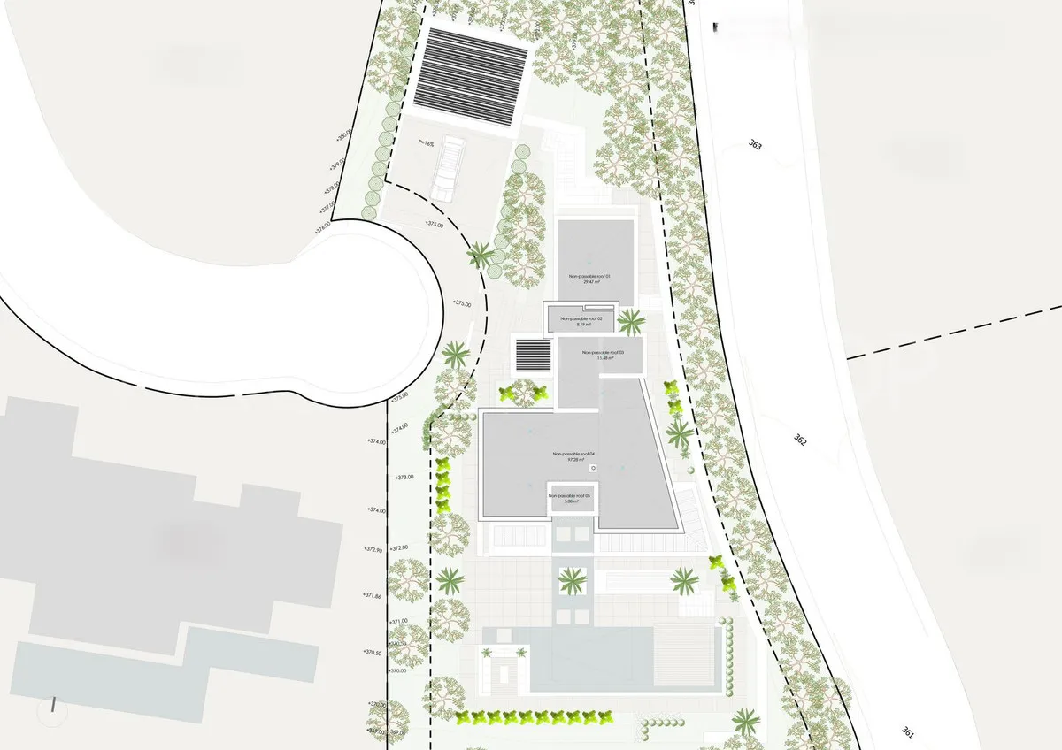 Plot for sale in Benahavis with 5 bedrooms
