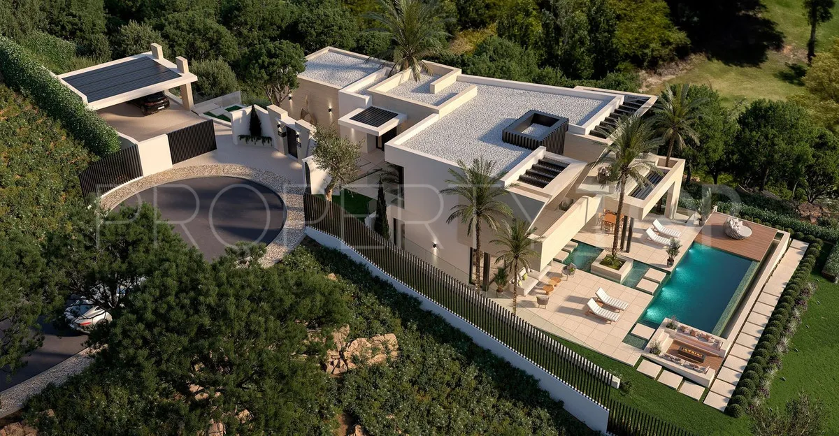 Plot for sale in Benahavis with 5 bedrooms