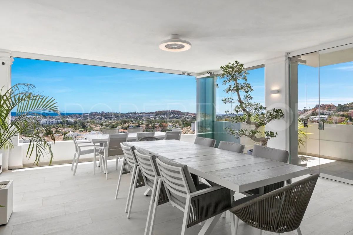 For sale ground floor apartment in Nueva Andalucia with 7 bedrooms
