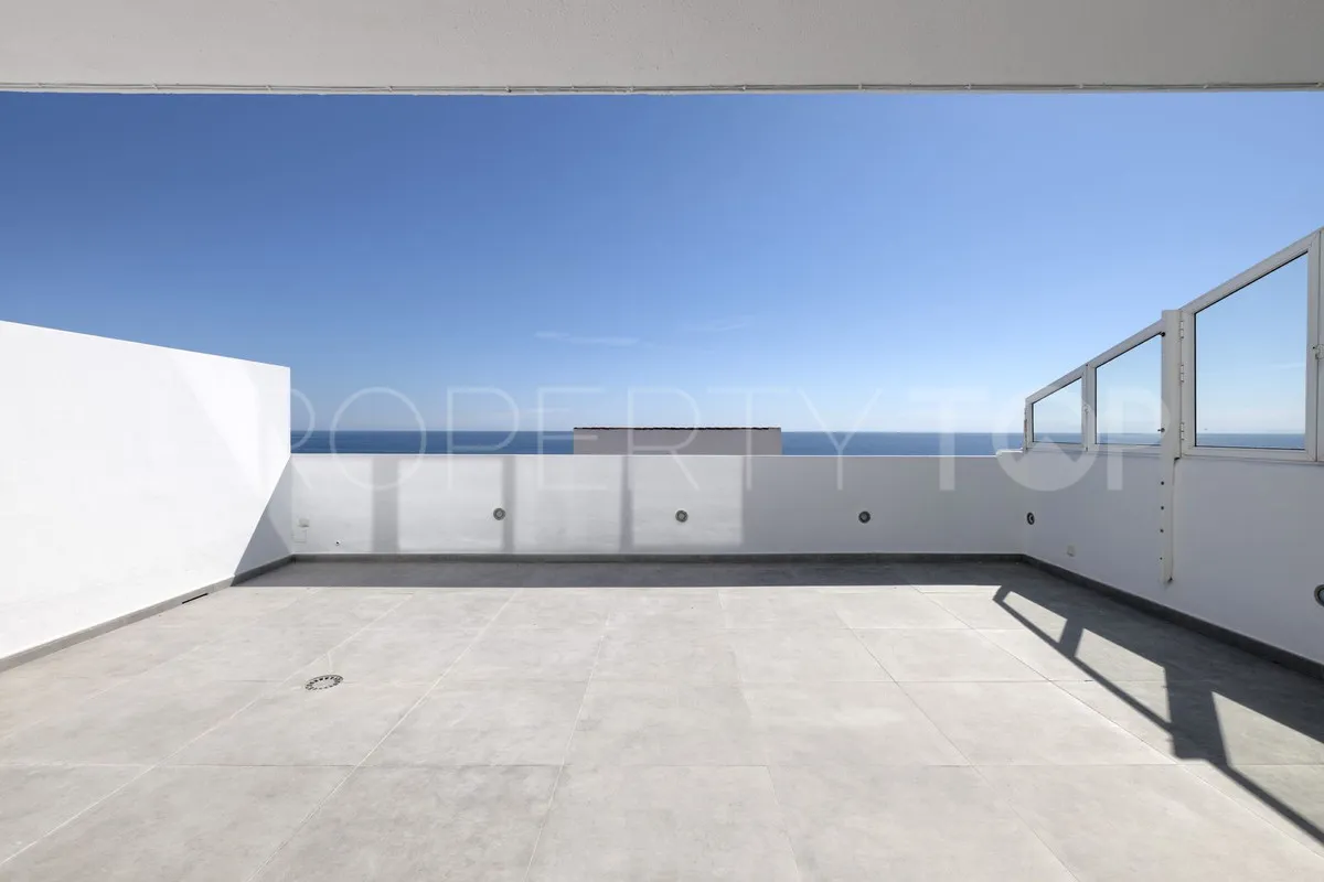 3 bedrooms penthouse in Estepona for sale