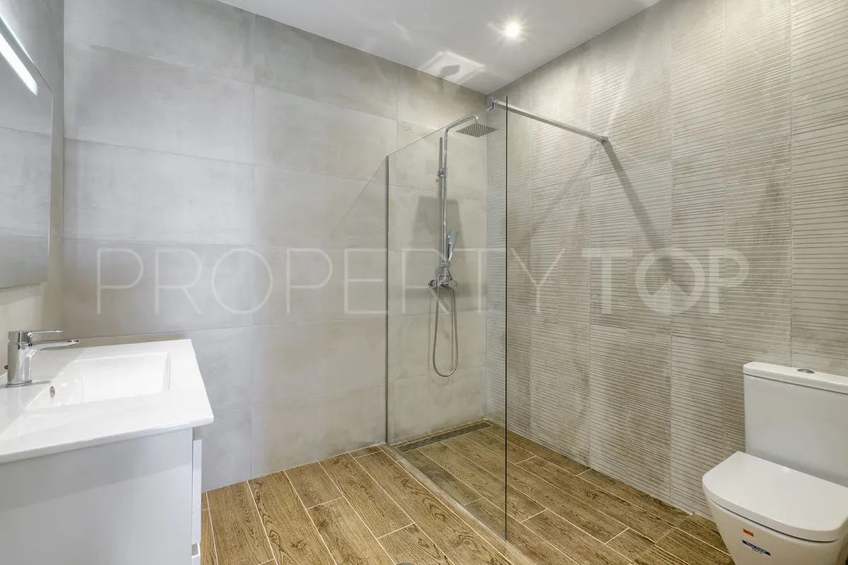 3 bedrooms penthouse in Estepona for sale