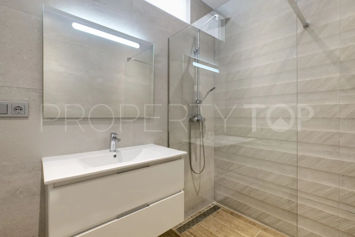3 bedrooms penthouse in Estepona for sale