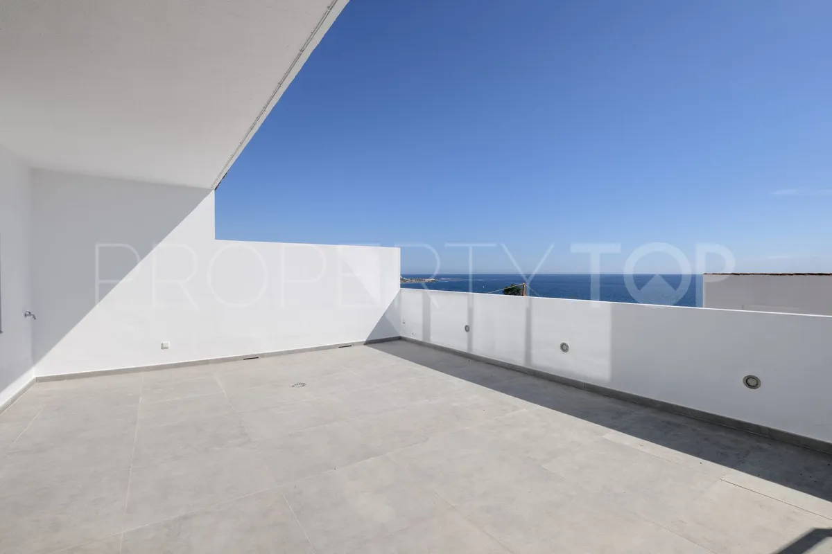 3 bedrooms penthouse in Estepona for sale
