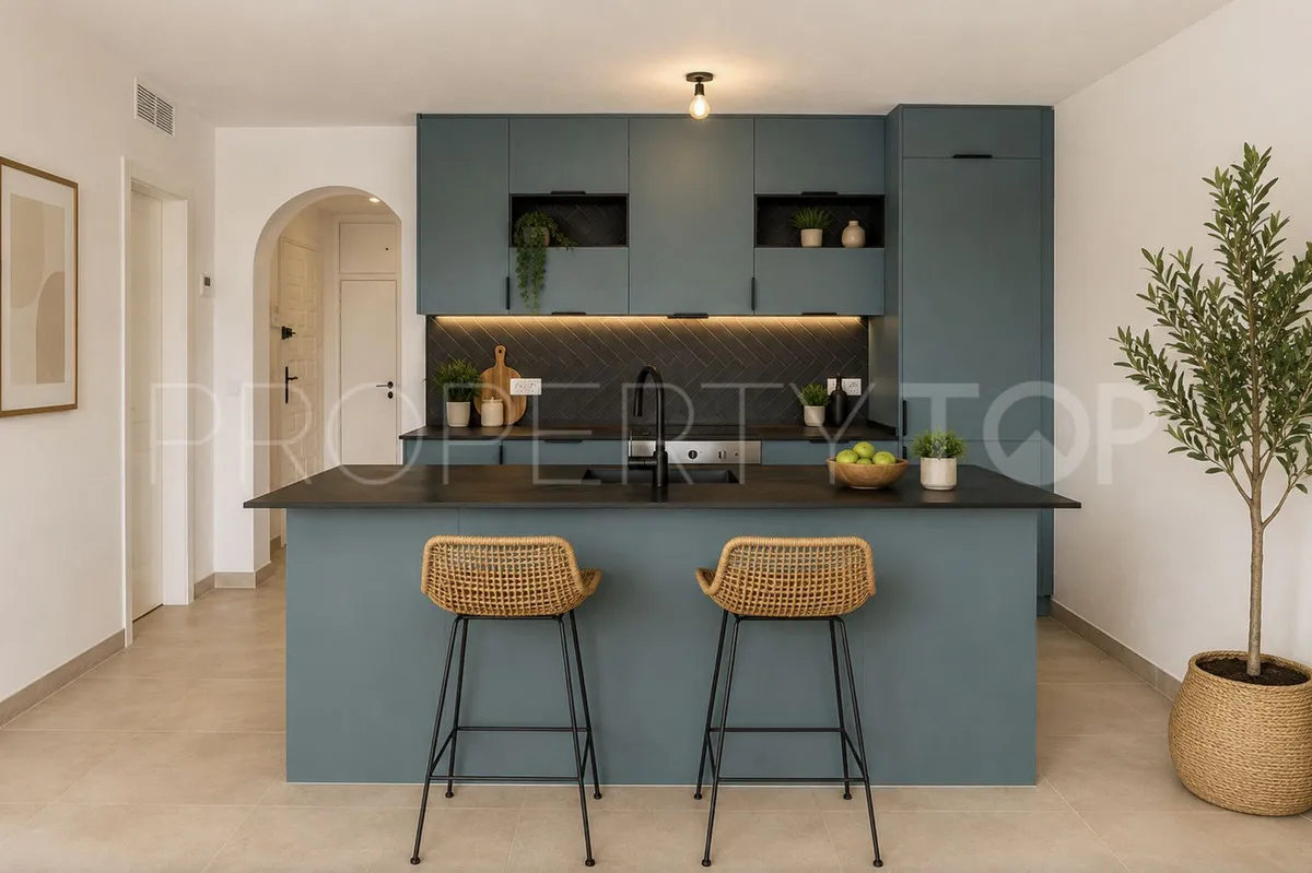 Nueva Andalucia, apartamento planta baja en venta de 3 dormitorios