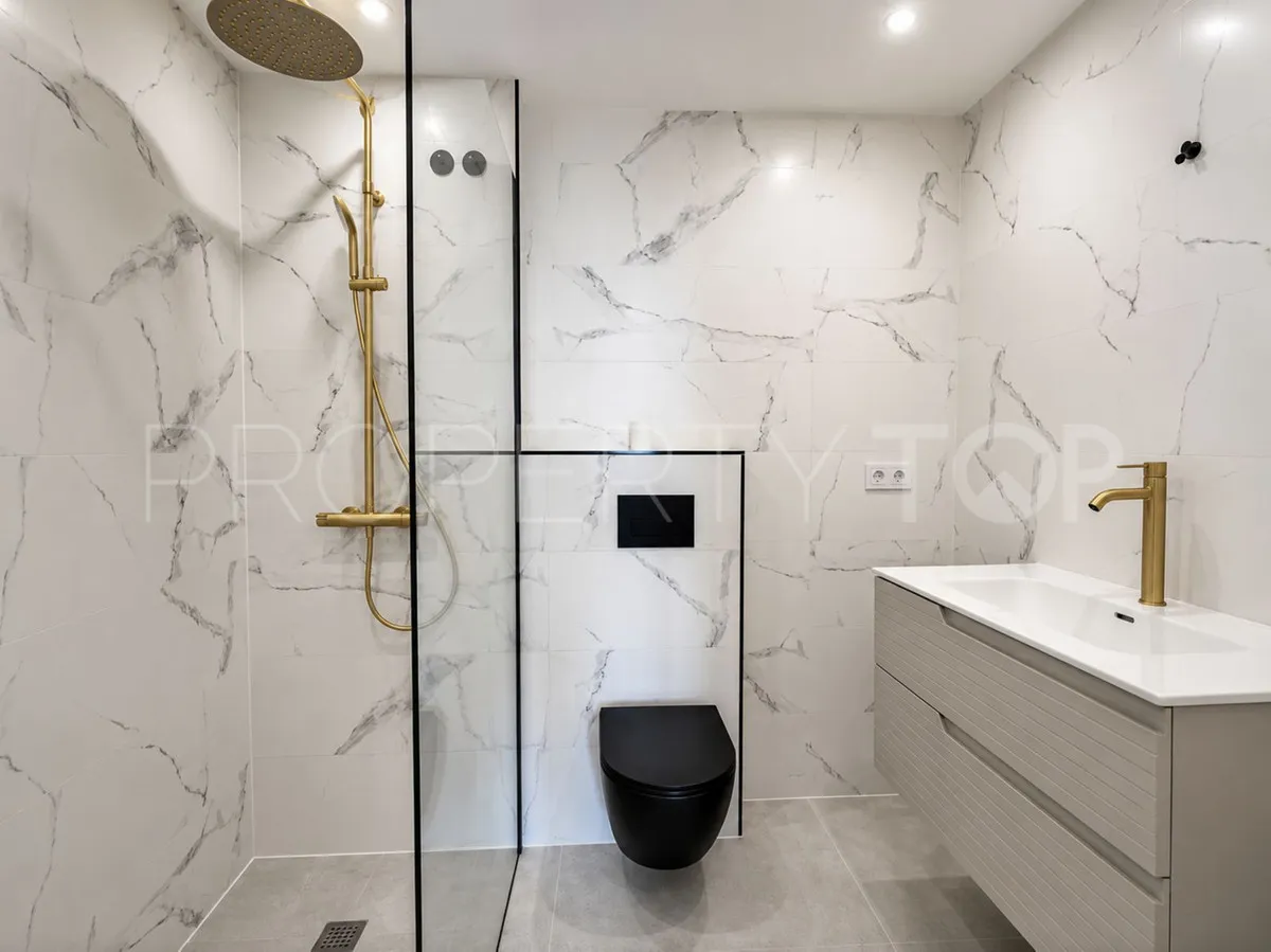 Nueva Andalucia, apartamento planta baja en venta de 3 dormitorios