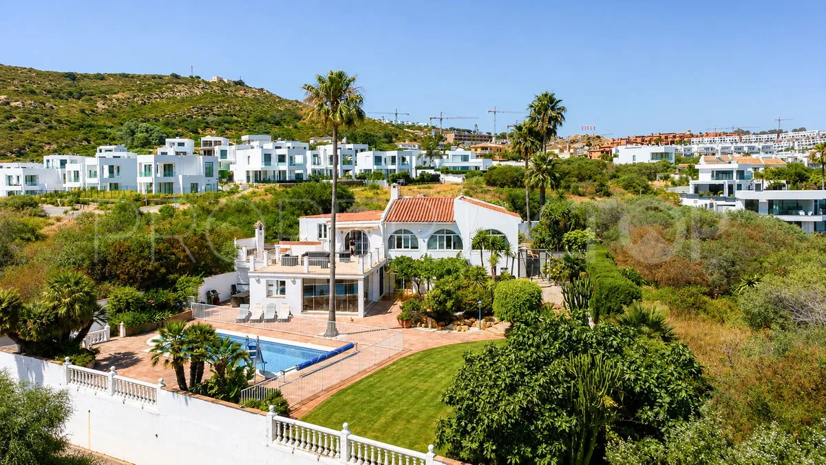 For sale villa with 5 bedrooms in Manilva