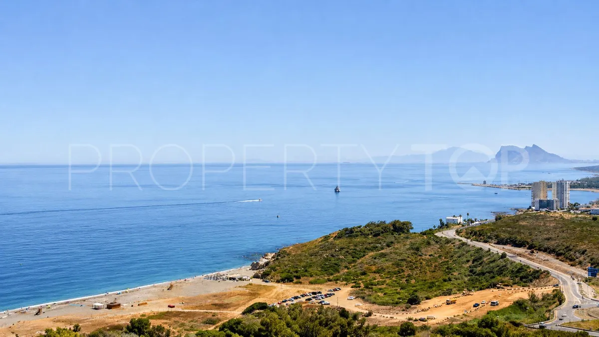 For sale villa with 5 bedrooms in Manilva