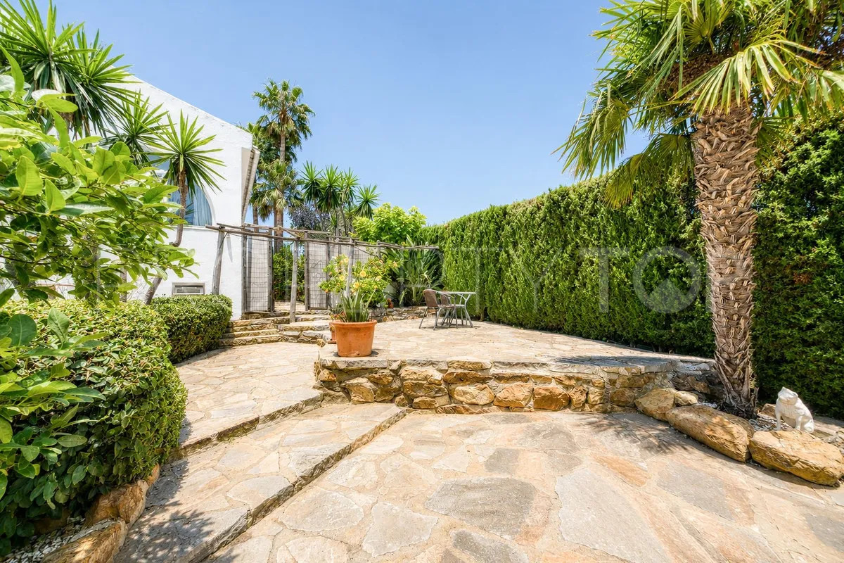 Se vende villa en Manilva con 5 dormitorios