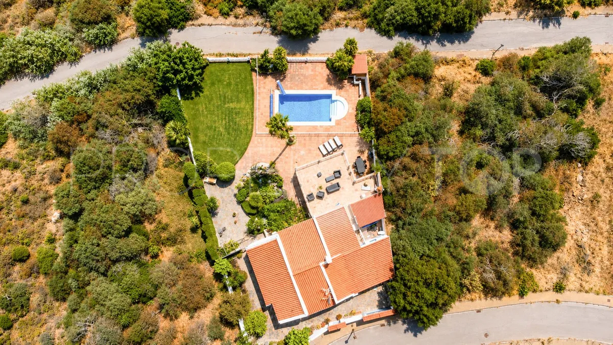 For sale villa with 5 bedrooms in Manilva