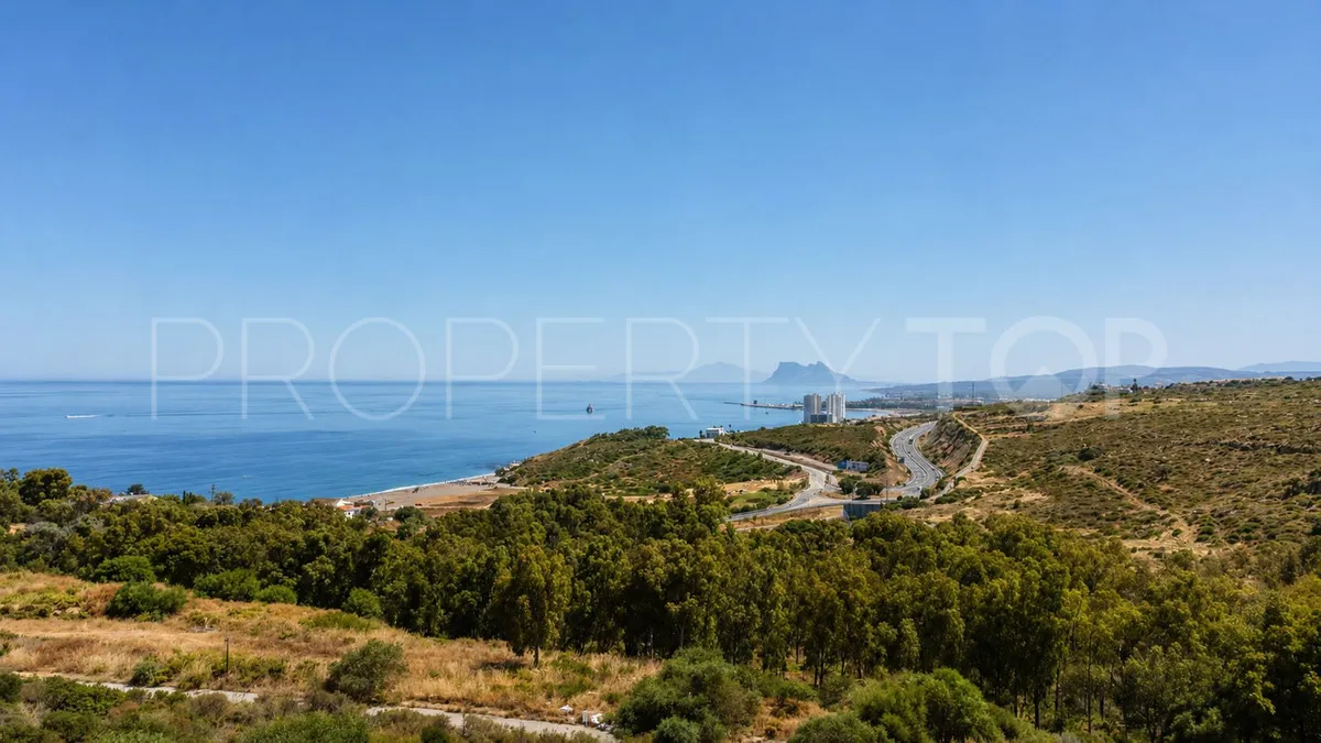 For sale villa with 5 bedrooms in Manilva