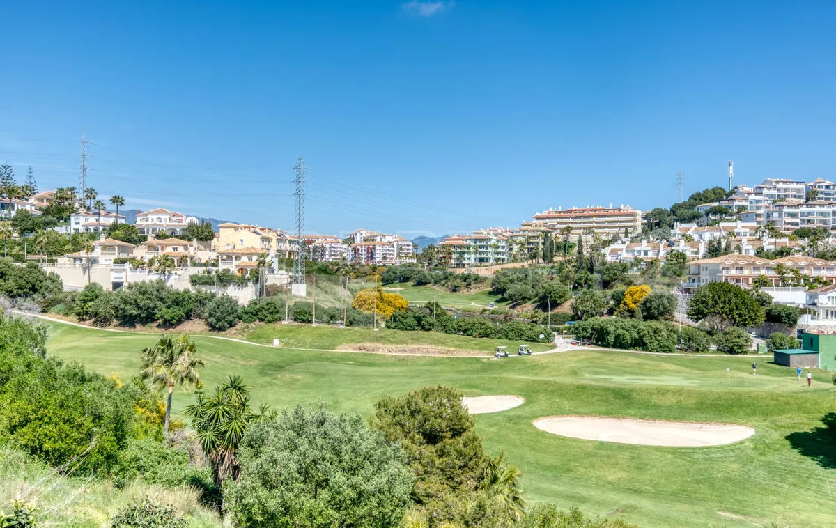 Villa for sale in Riviera del Sol with 3 bedrooms