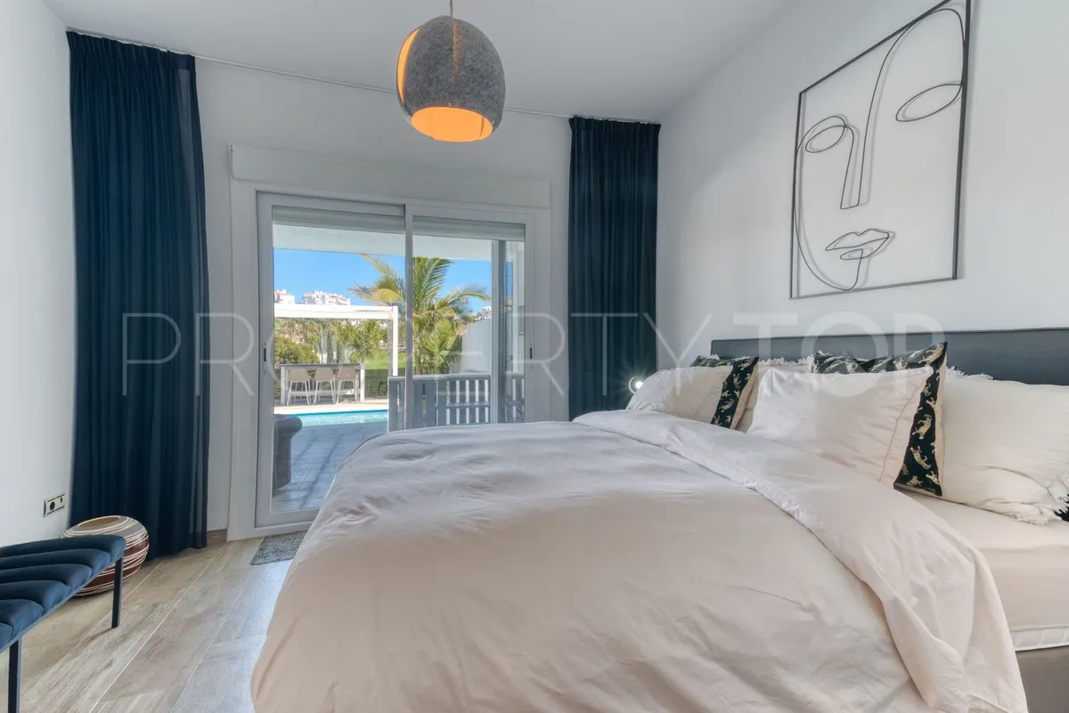 Villa for sale in Riviera del Sol with 3 bedrooms