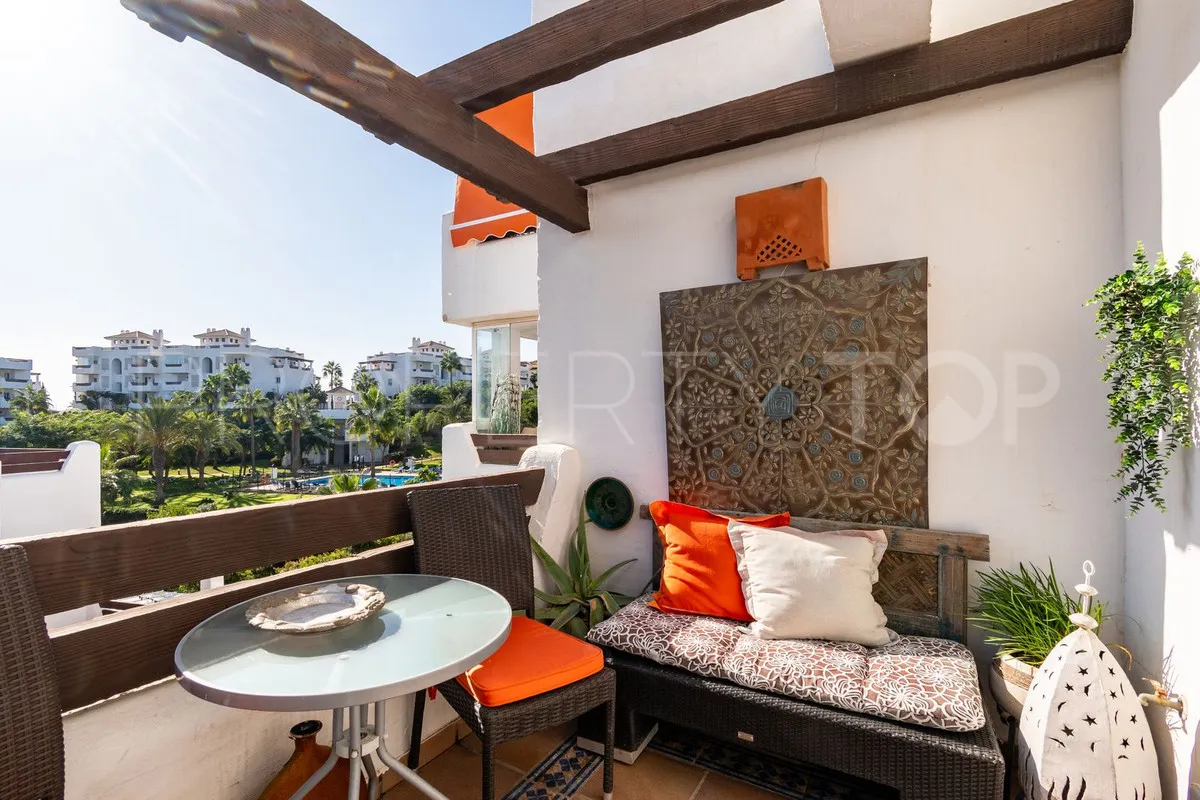 For sale Estepona apartment with 3 bedrooms