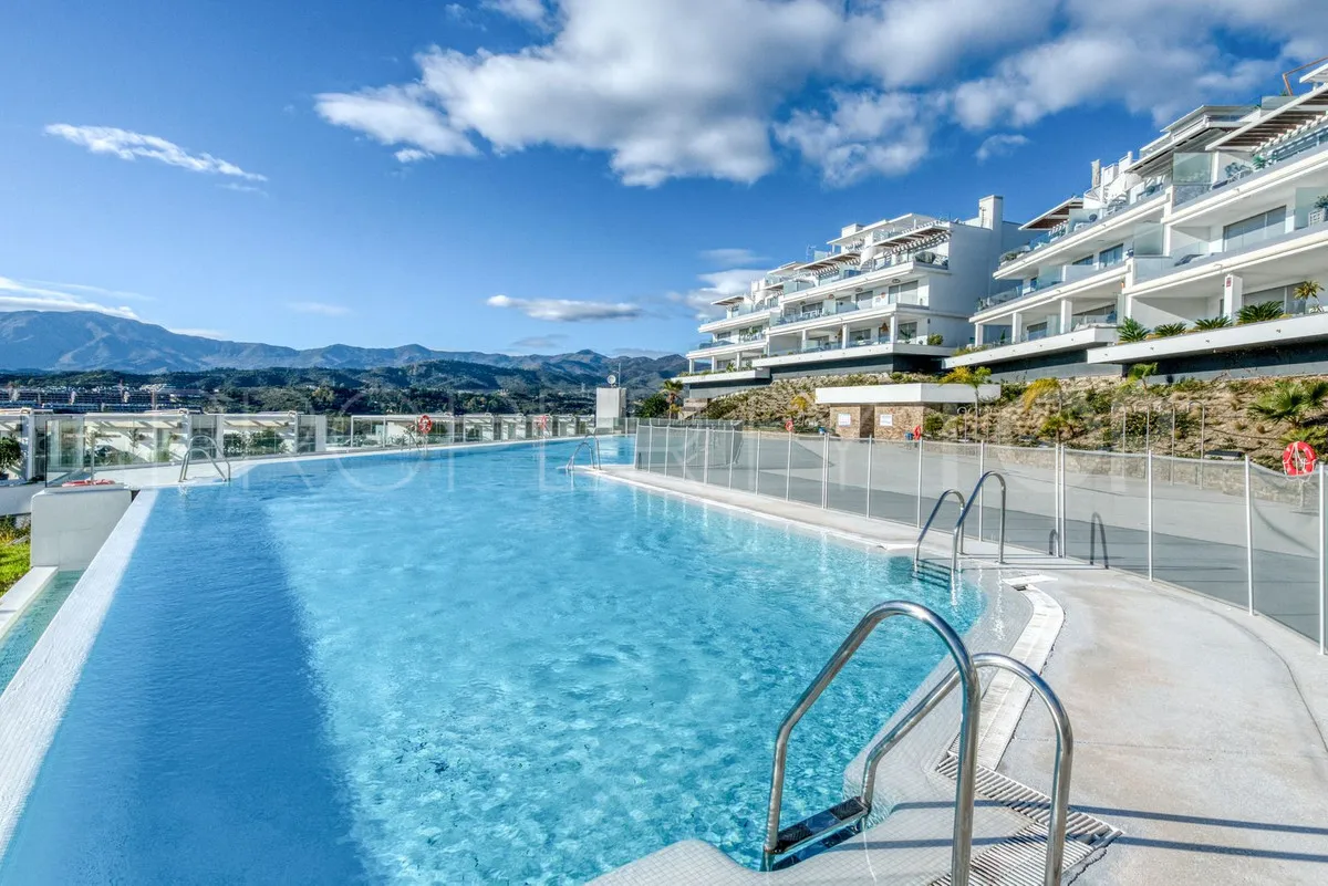 3 bedrooms ground floor apartment in Estepona for sale