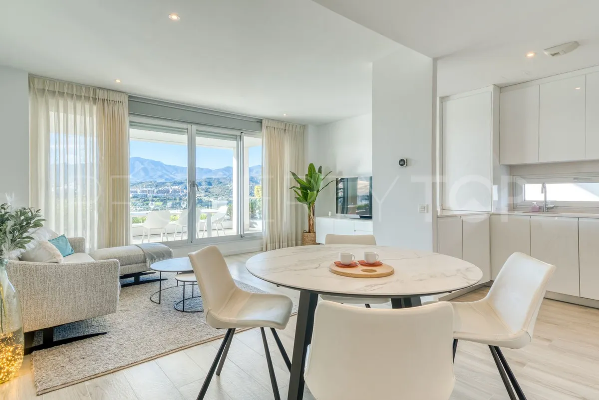 3 bedrooms ground floor apartment in Estepona for sale