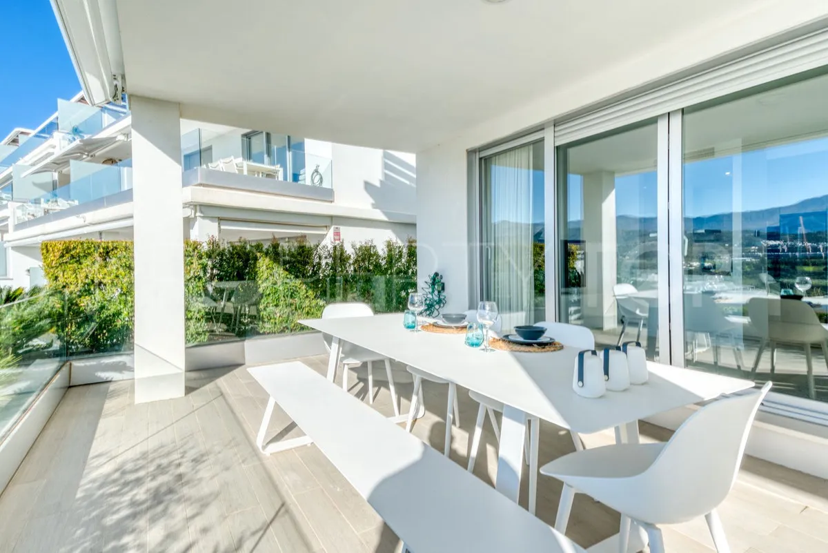 3 bedrooms ground floor apartment in Estepona for sale