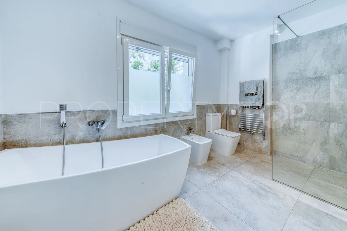 Villa for sale in El Rosario