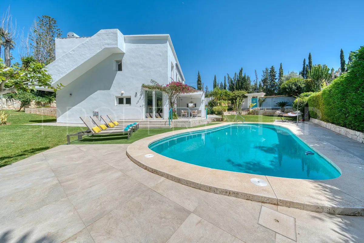 Villa for sale in El Rosario