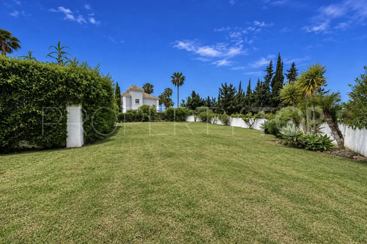 Parcela a la venta en La Duquesa