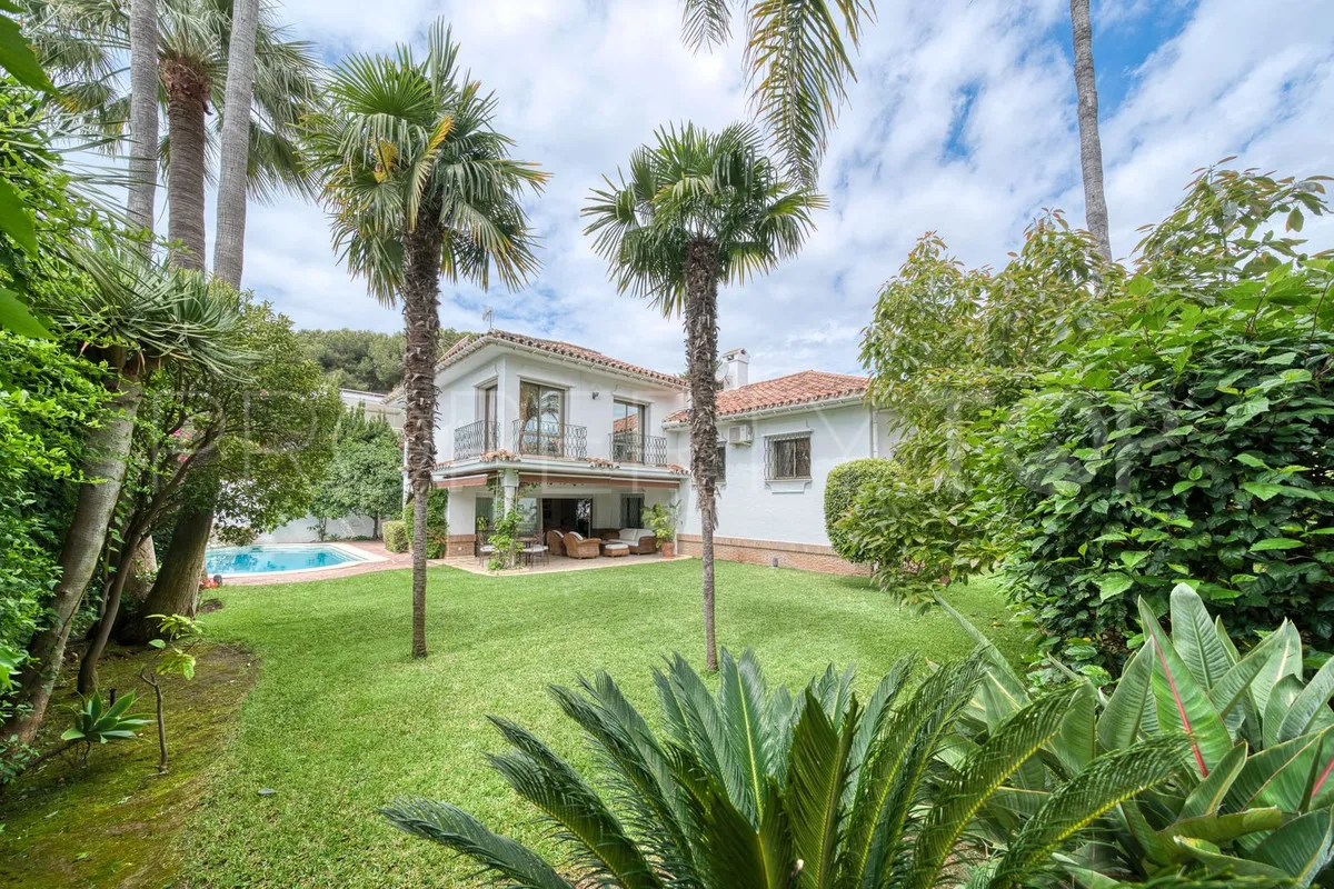 Los Monteros villa for sale