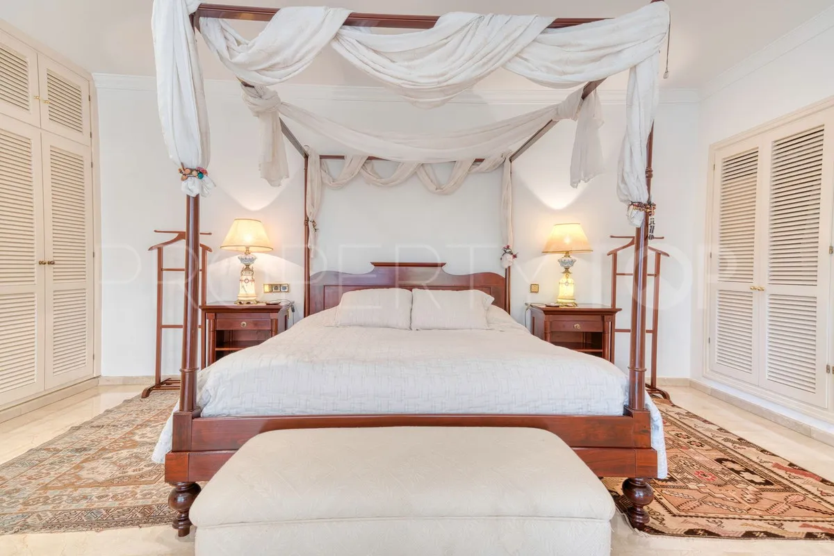 Los Monteros villa for sale