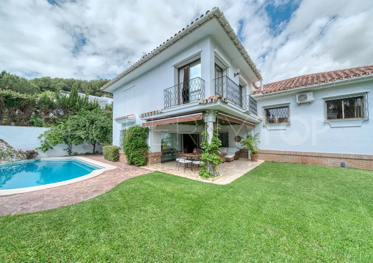 Los Monteros villa for sale