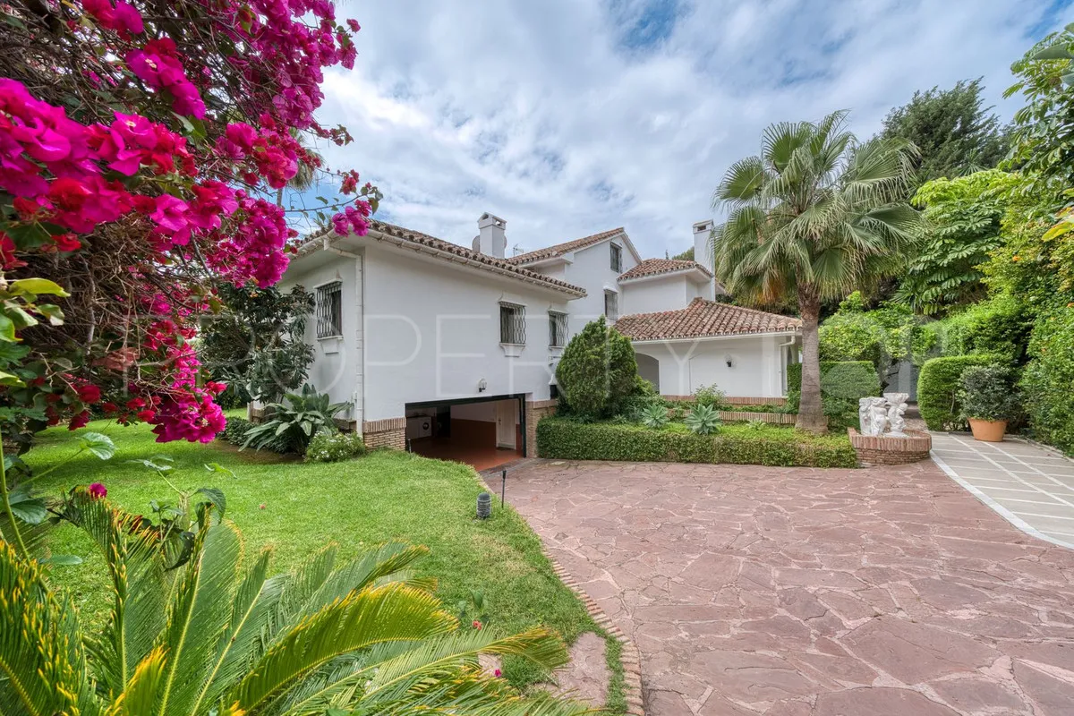 Los Monteros villa for sale