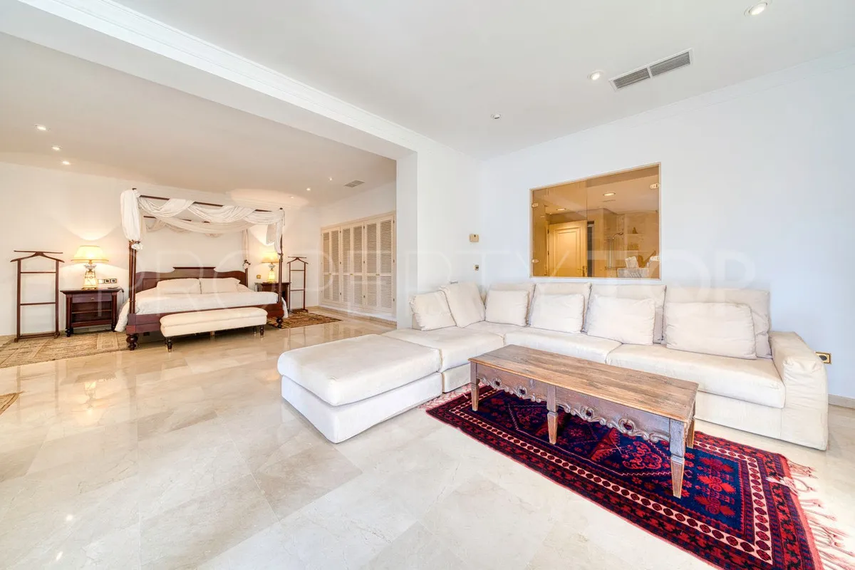 Los Monteros villa for sale