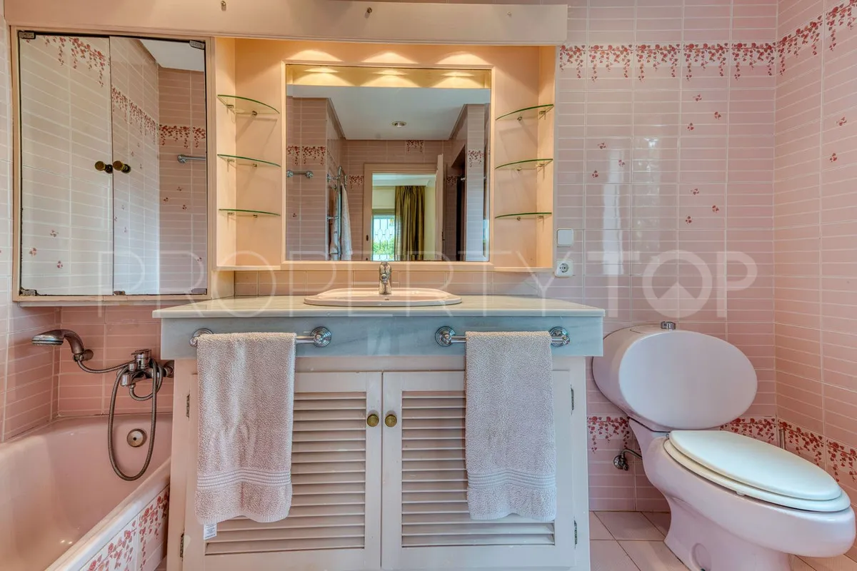 Los Monteros villa for sale
