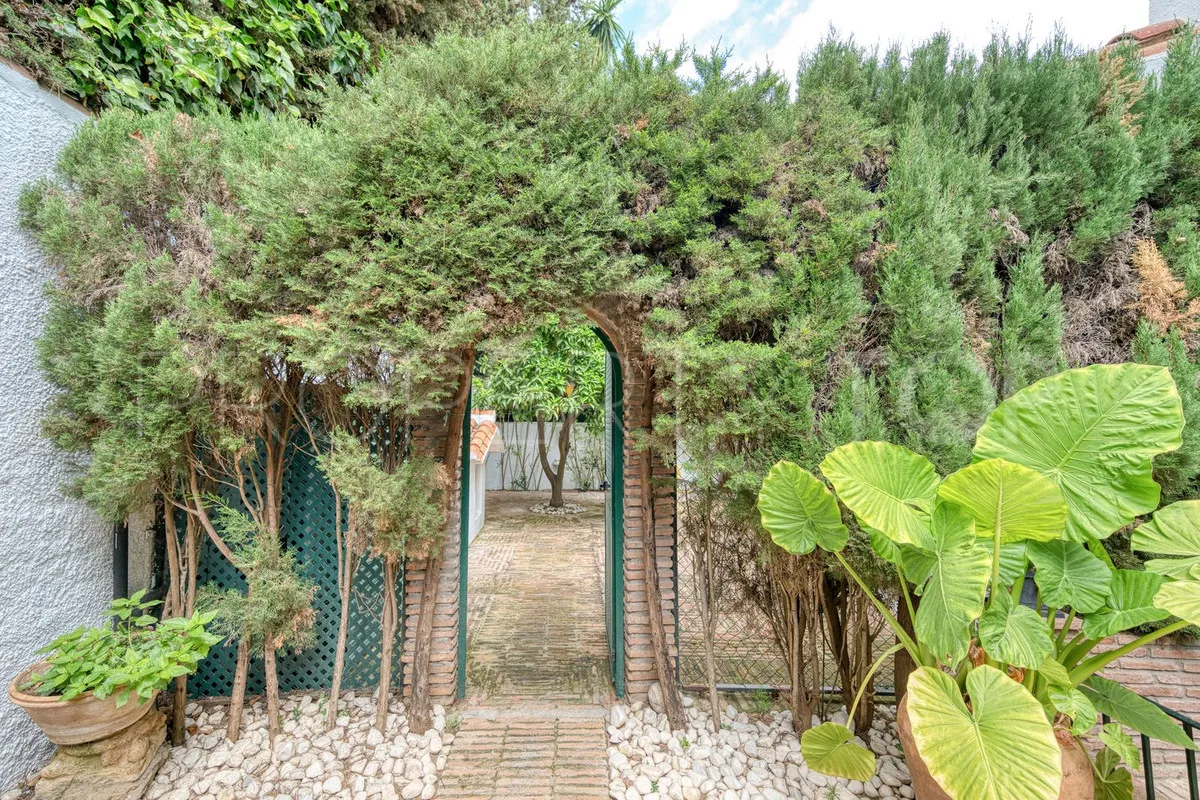 Los Monteros villa for sale
