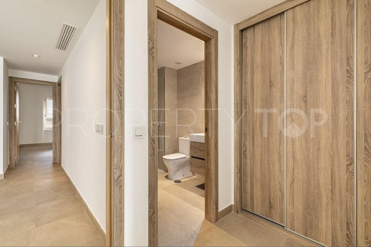 Estepona ground floor apartment for sale