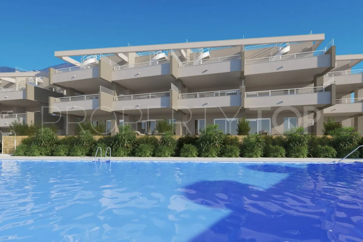 Estepona ground floor apartment for sale