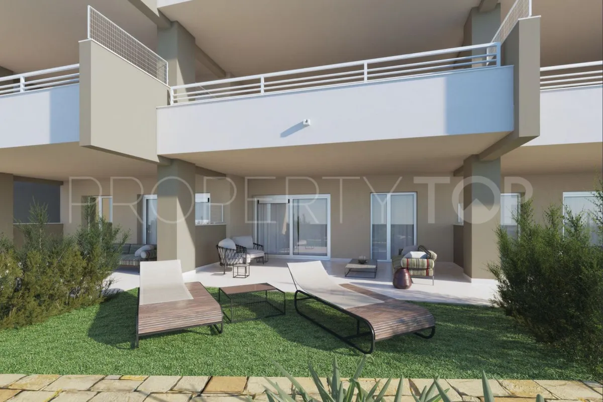 Estepona ground floor apartment for sale