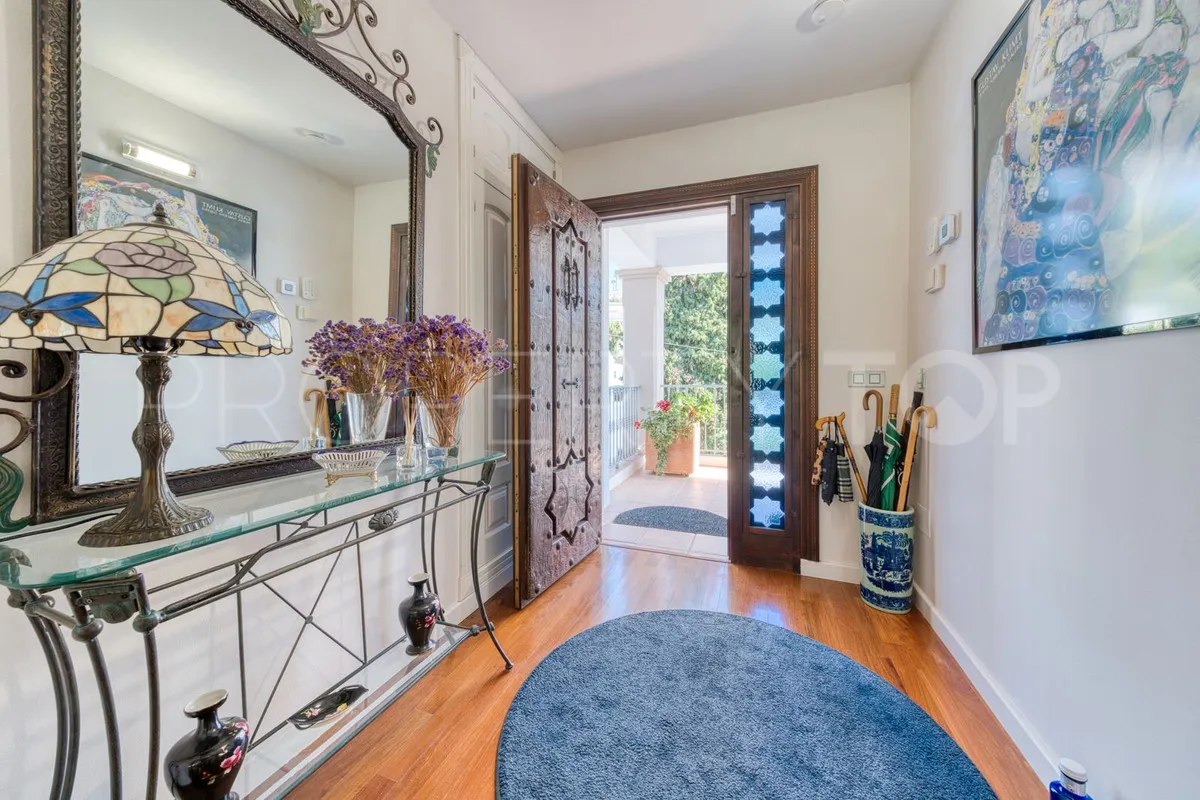 For sale villa in Sierrezuela with 6 bedrooms