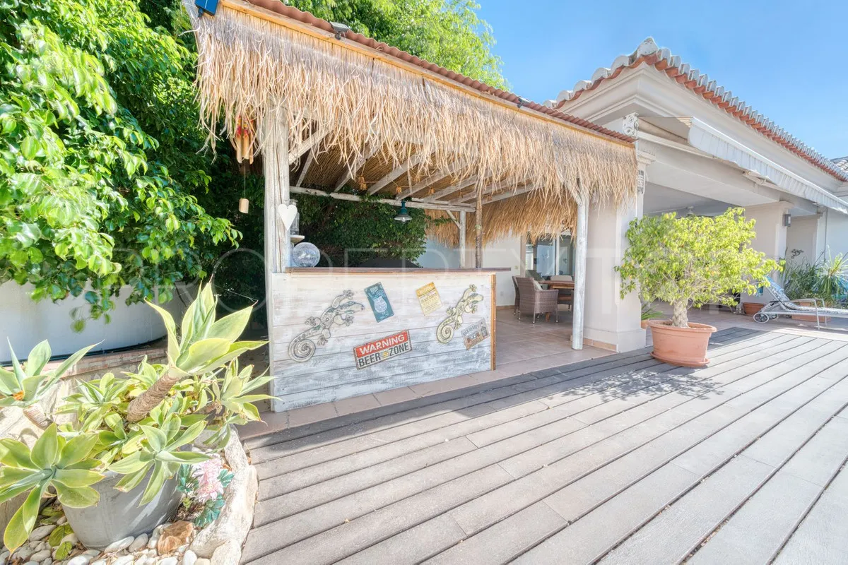For sale villa in Sierrezuela with 6 bedrooms