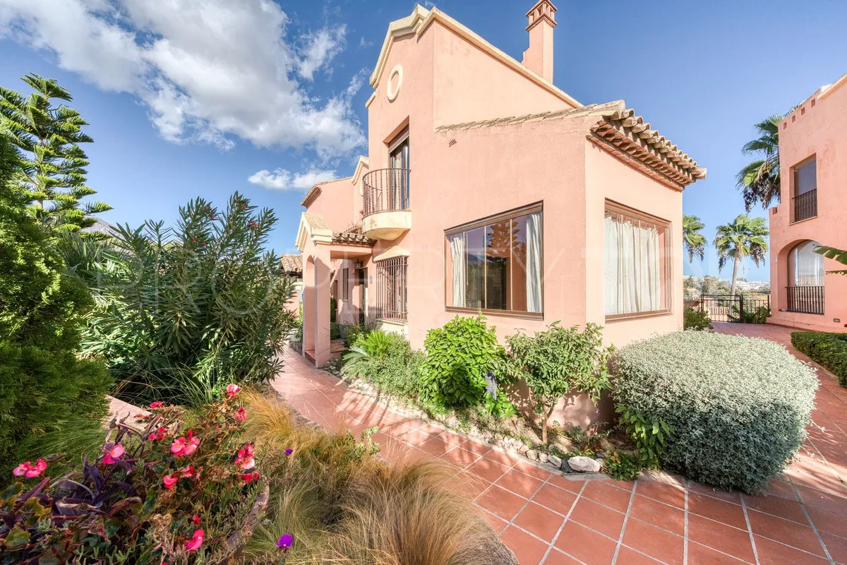 For sale 3 bedrooms town house in Estepona