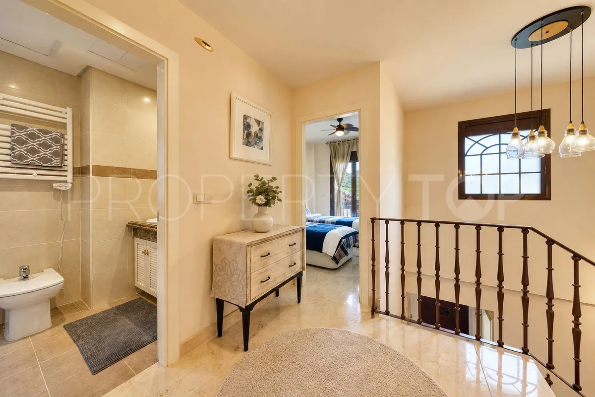 For sale 3 bedrooms town house in Estepona