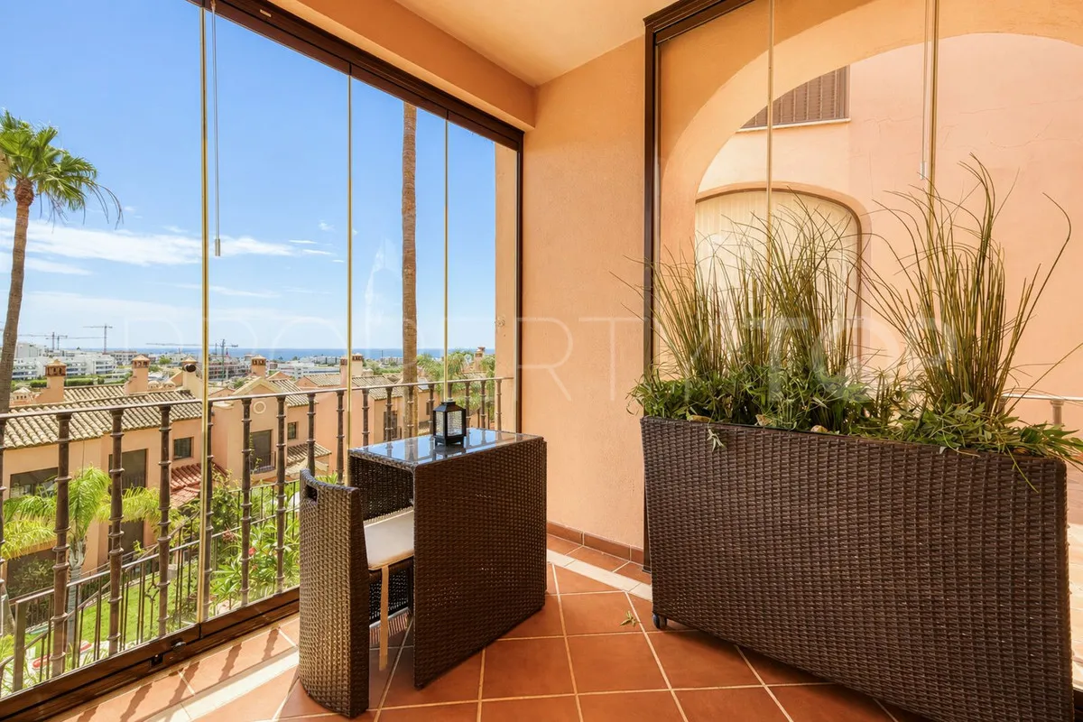 For sale 3 bedrooms town house in Estepona